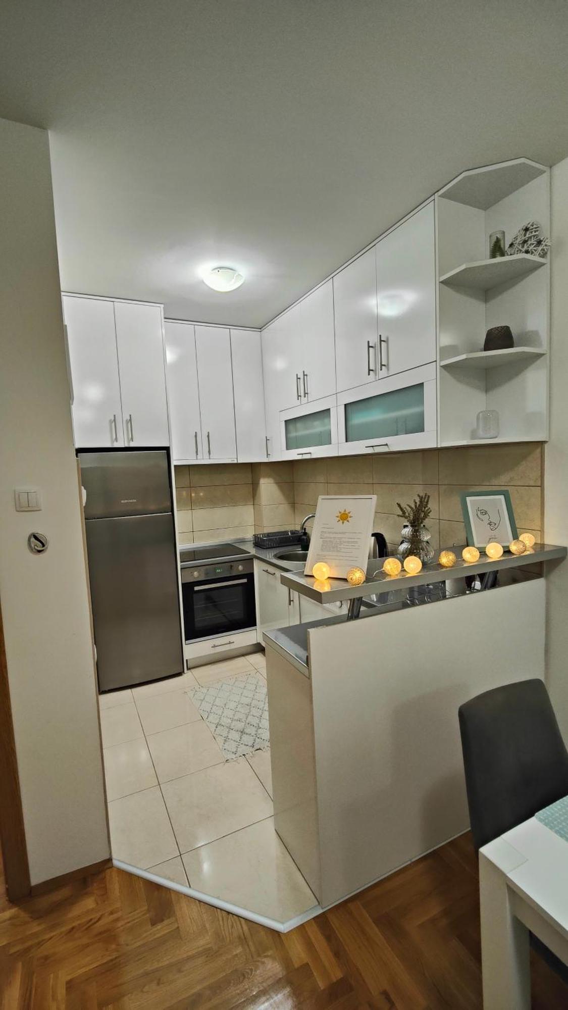 Apartman Sunce トレビニエ エクステリア 写真